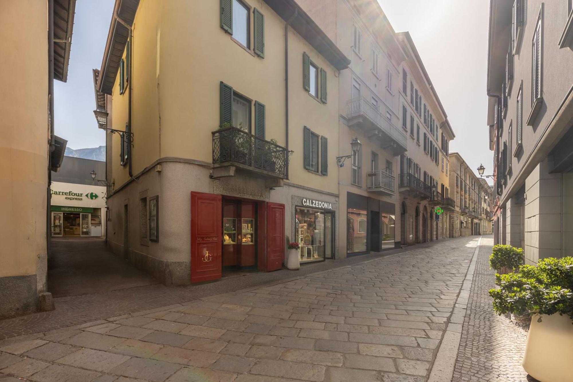Апартаменты San Giacomo 4 Лекко Экстерьер фото